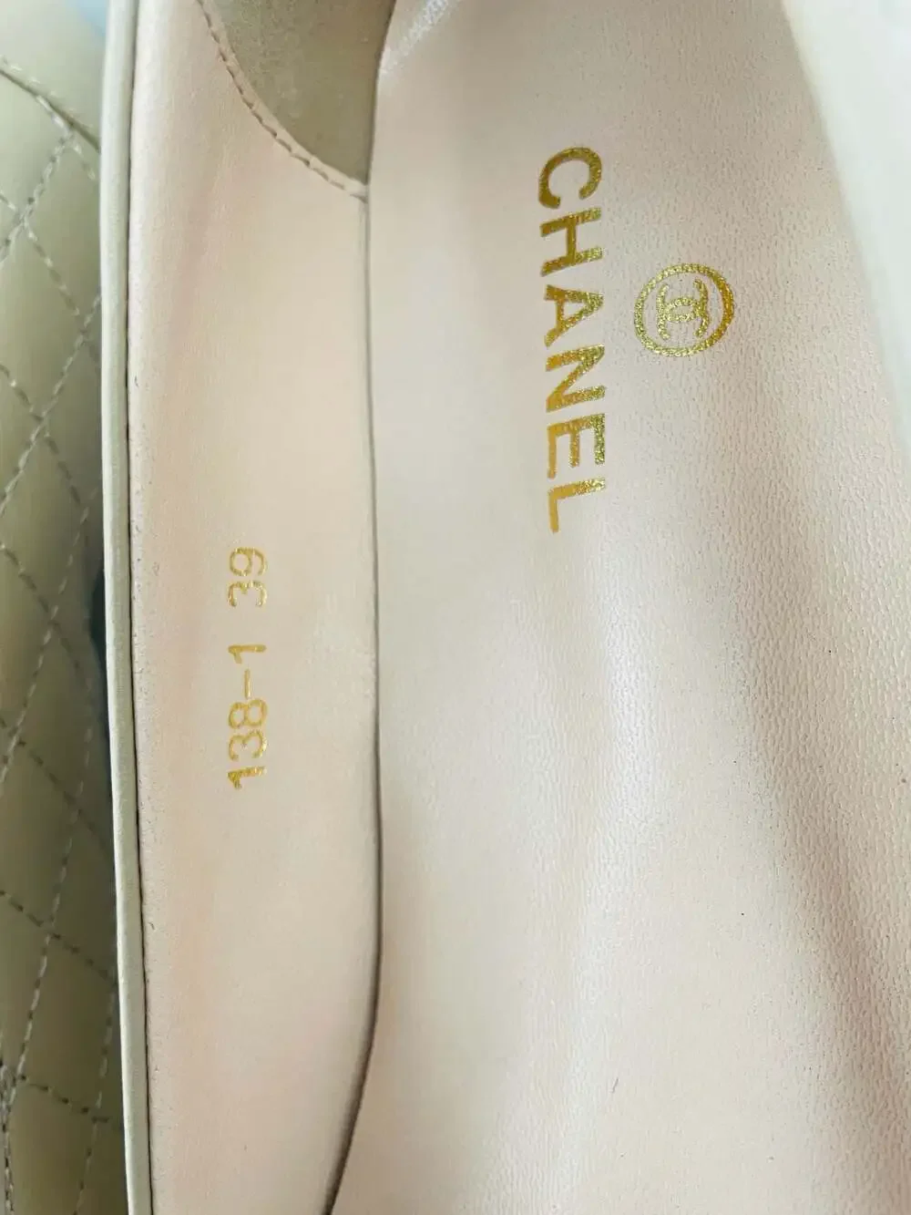 CHANEL Quilted Beige Lambskin Ballerinas Metal Cap Toe Flats Size 39 (Fits US 8.
